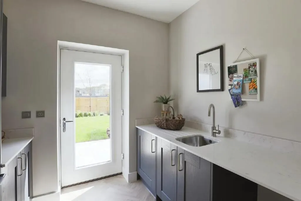 Swindon Road, Highworth, Swindon, photo 8