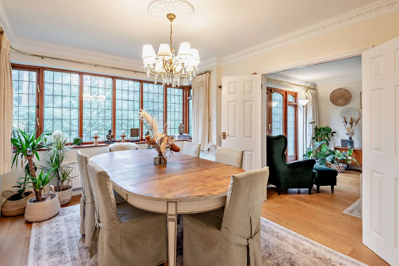 Monks Road, Virginia Water, GU25, photo 5