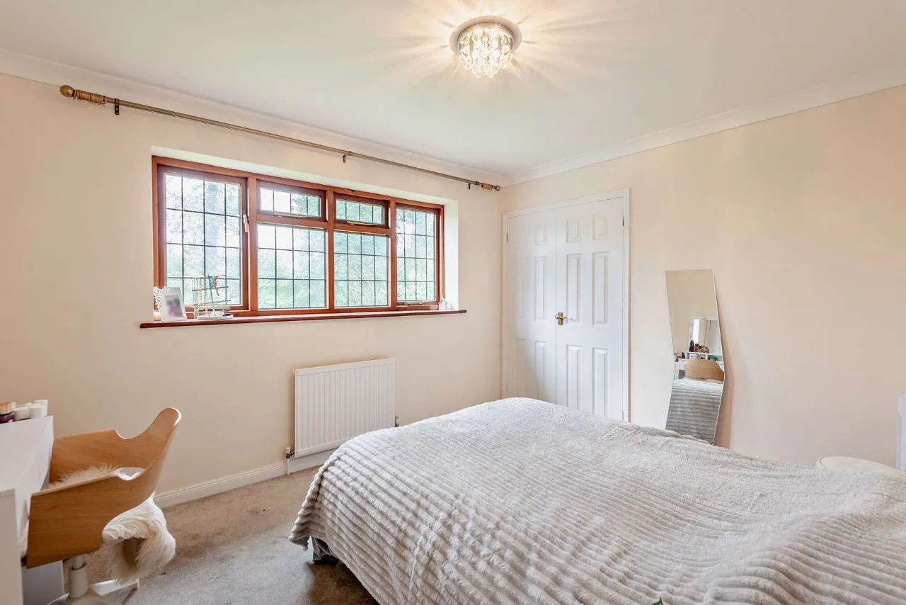 Monks Road, Virginia Water, GU25, photo 10