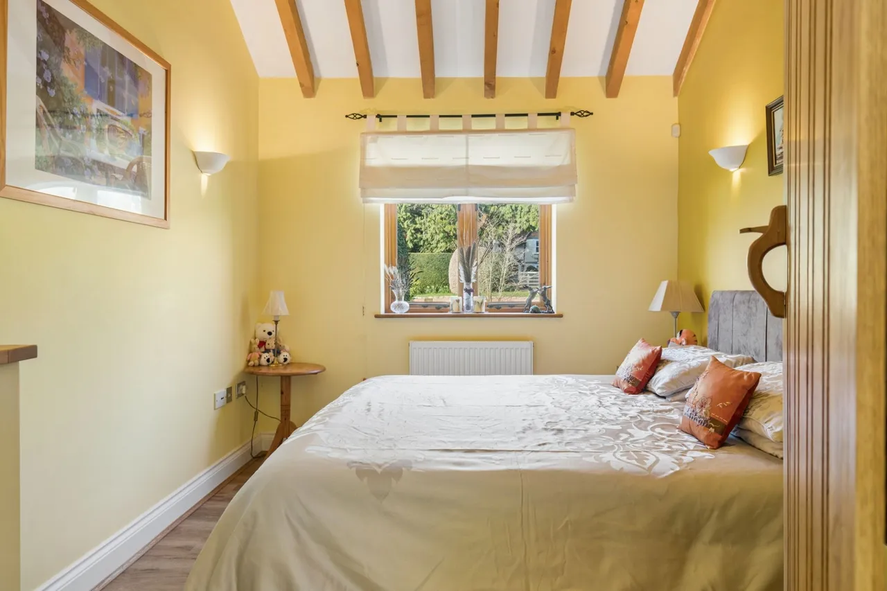 Dropmore Road, Burnham, SL1, photo 13