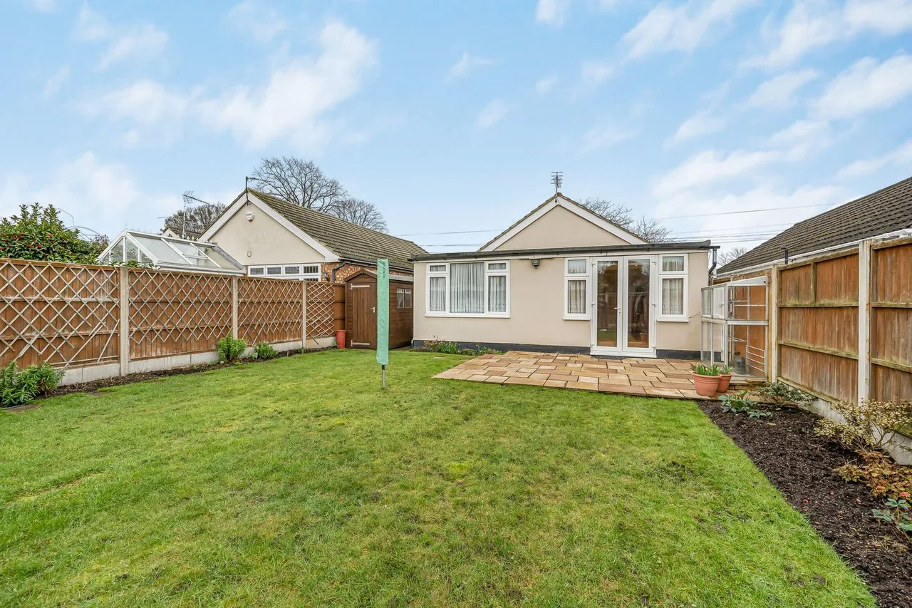 Approach Road, Ashford, TW15, photo 28