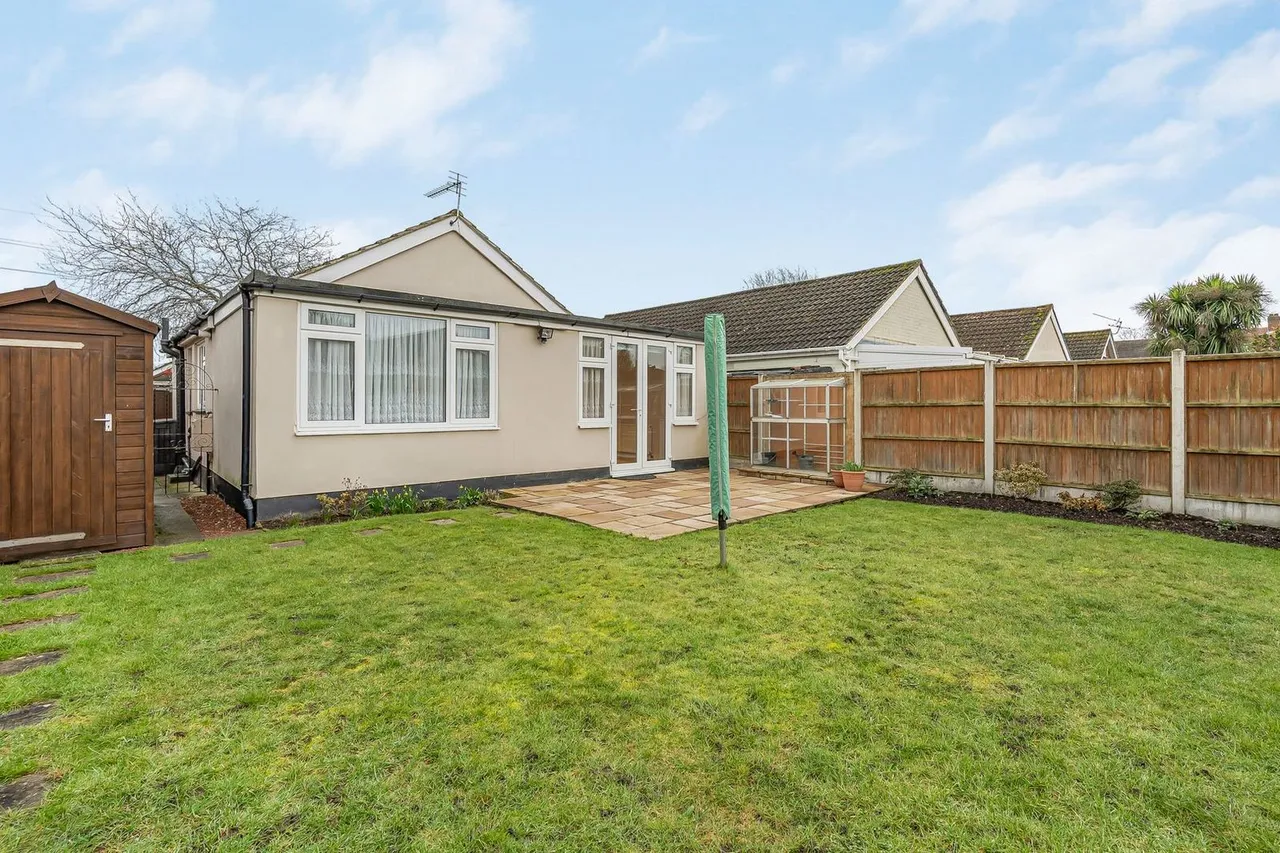 Approach Road, Ashford, TW15, photo 27