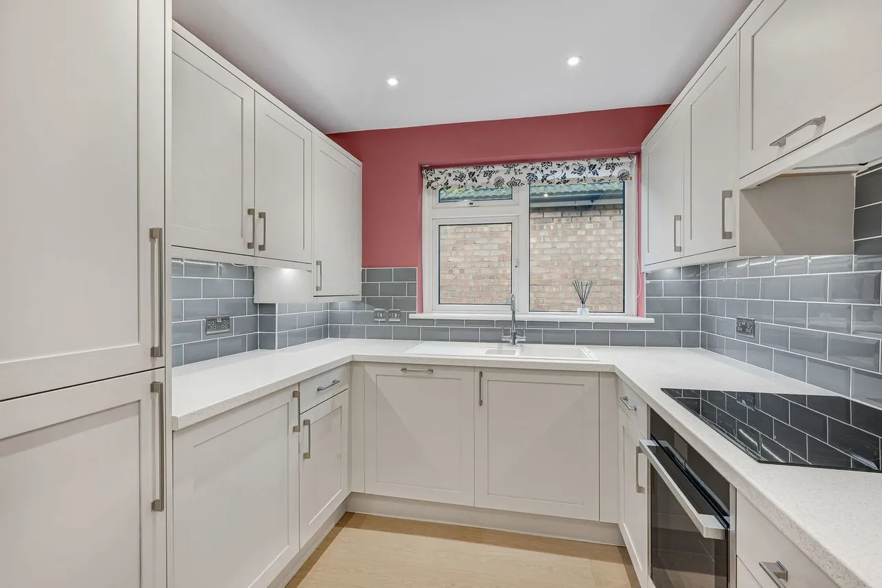 Approach Road, Ashford, TW15, photo 5