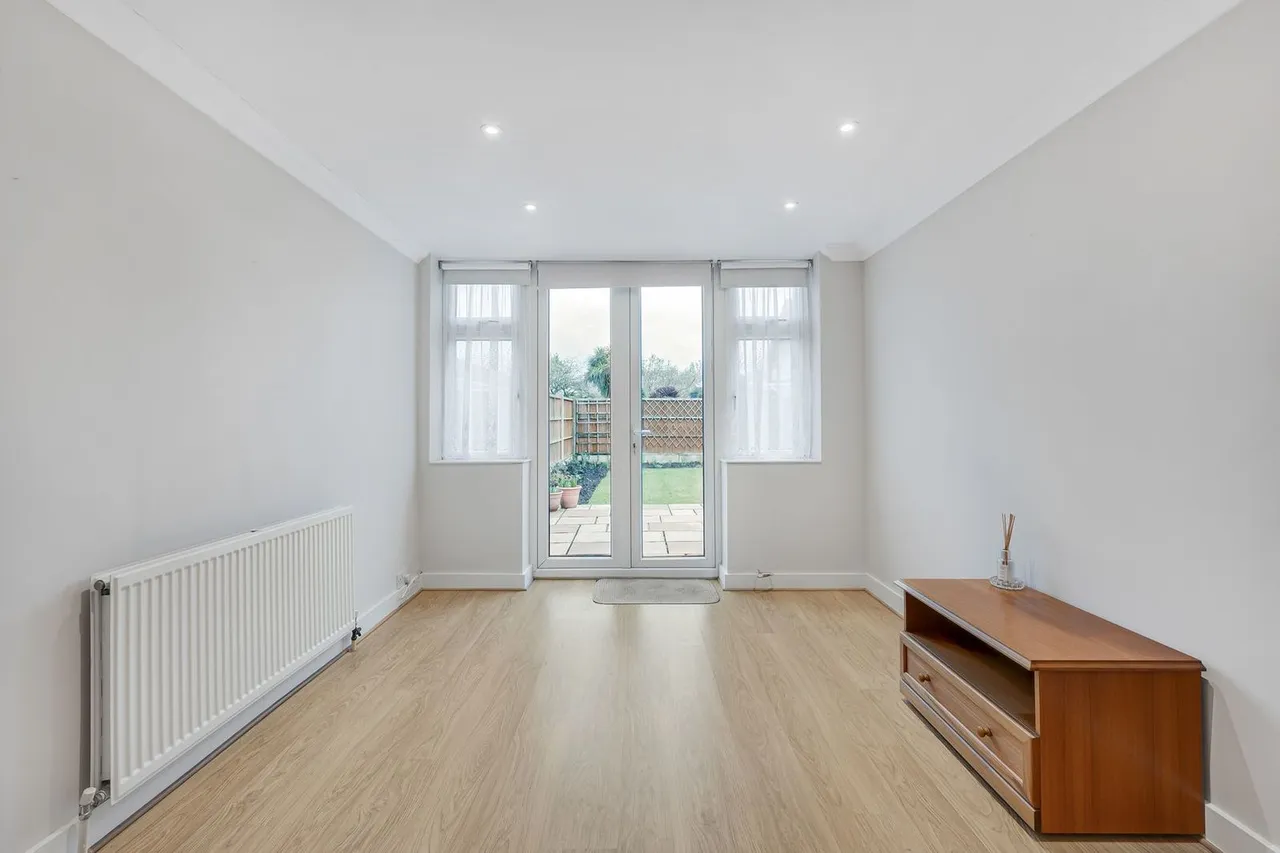 Approach Road, Ashford, TW15, photo 8