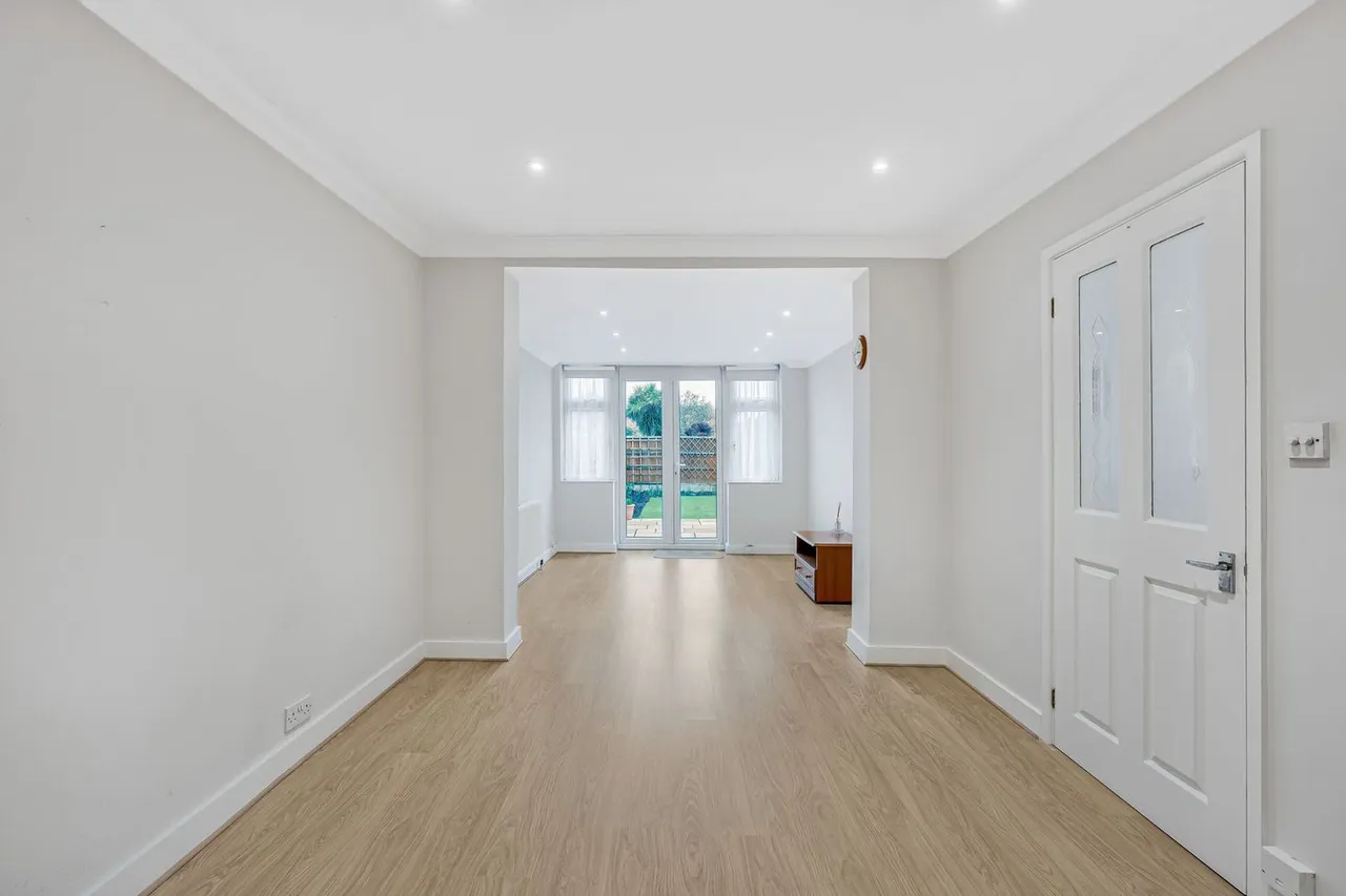 Approach Road, Ashford, TW15, photo 4