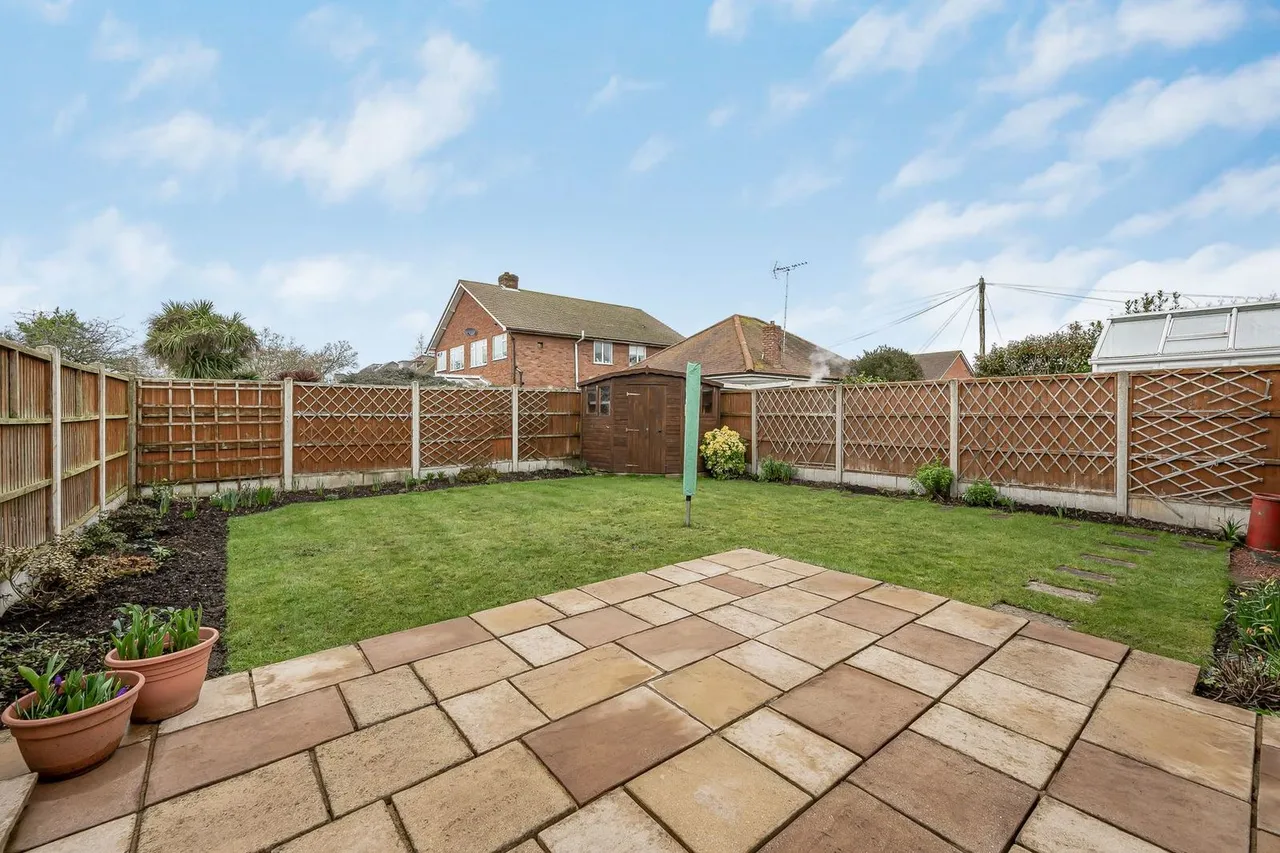 Approach Road, Ashford, TW15, photo 24