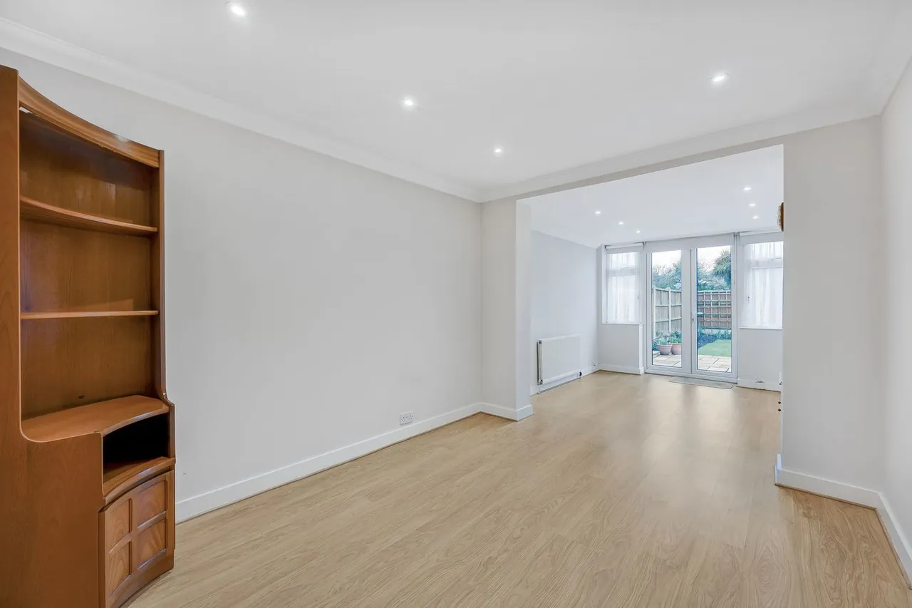 Approach Road, Ashford, TW15, photo 13