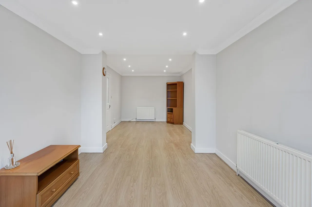 Approach Road, Ashford, TW15, photo 9