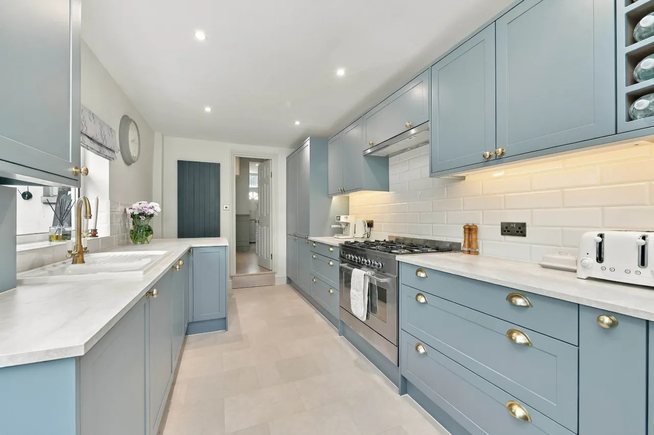 4 bed house to rent, Squarey Street, Earlsfield, SW17