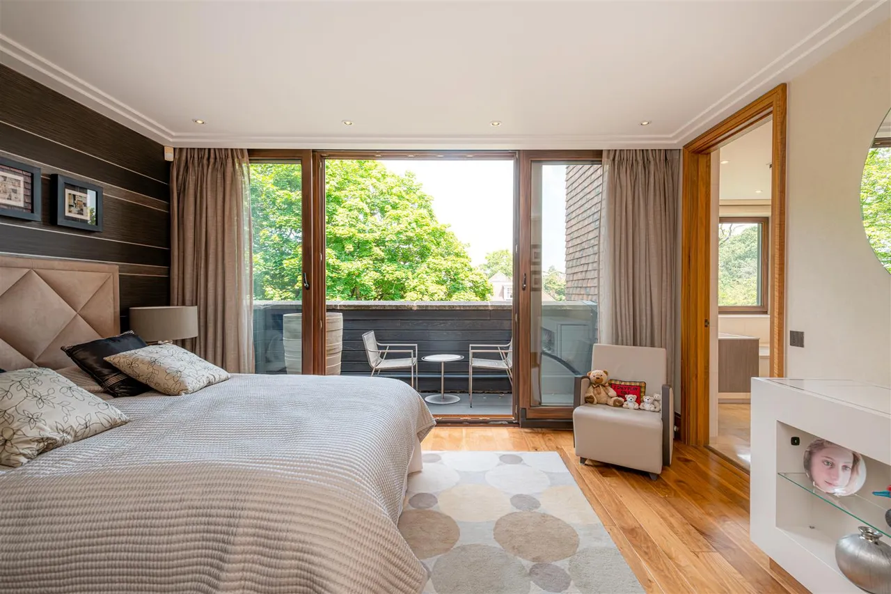 The Bishops Avenue, London, N2 0BN, photo 12