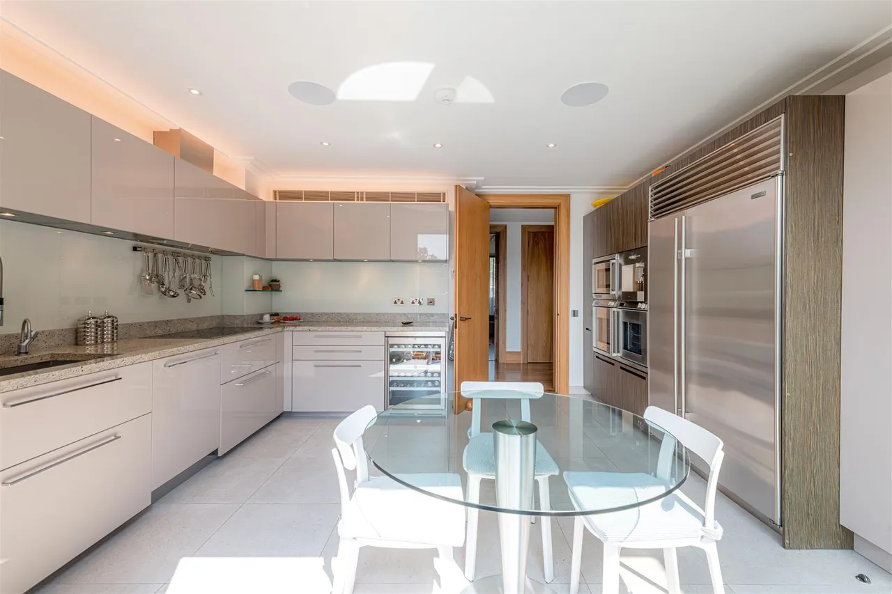 The Bishops Avenue, London, N2 0BN, photo 7