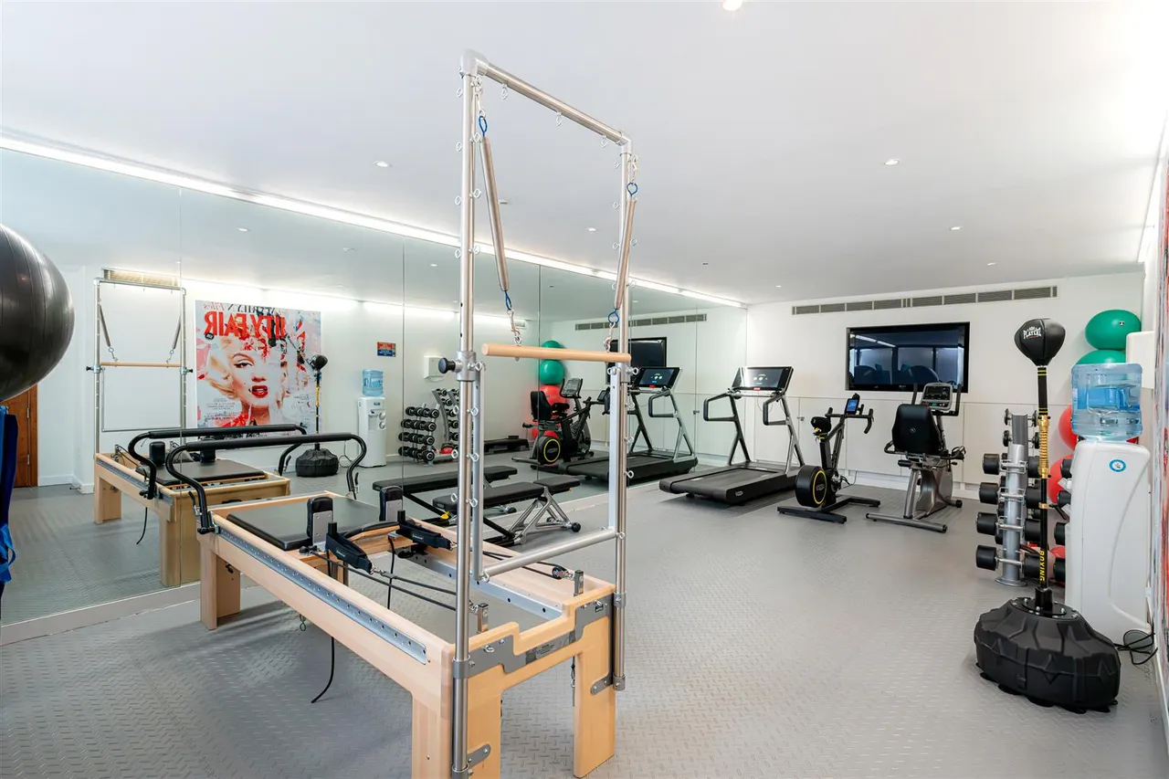 The Bishops Avenue, London, N2 0BN, photo 14