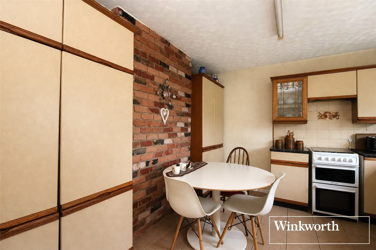 Caishowe Road, Borehamwood, WD6, photo 2
