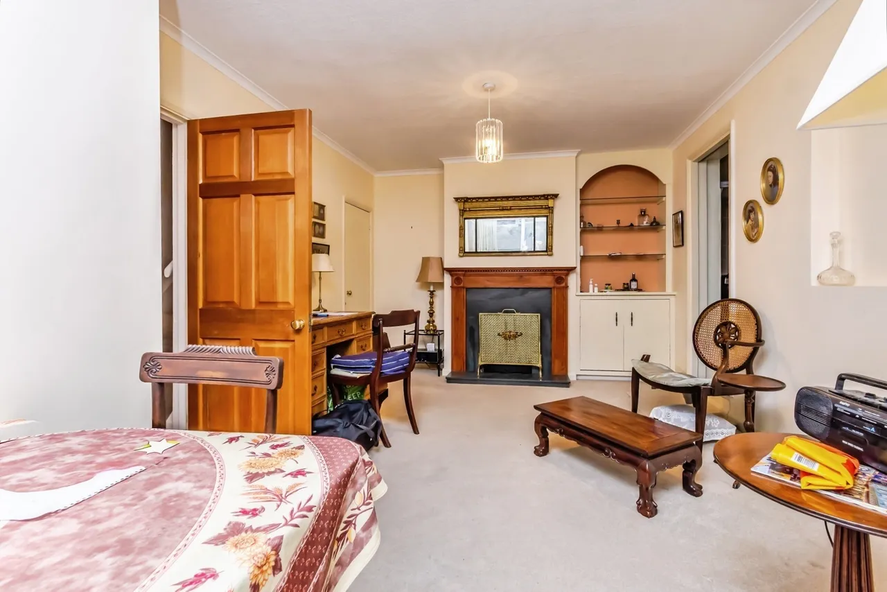Farningham Road, Caterham, Surrey, CR3, photo 2