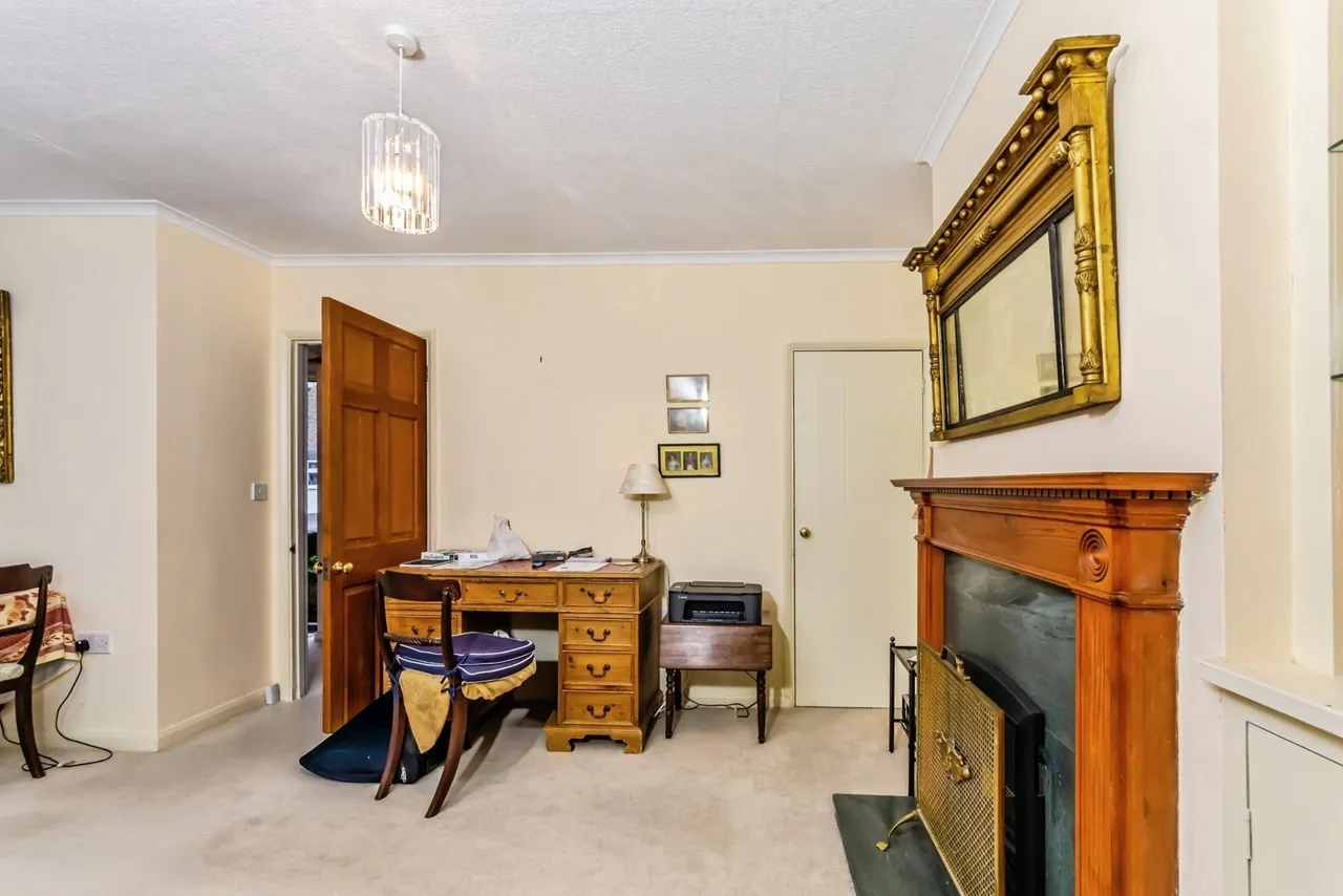 Farningham Road, Caterham, Surrey, CR3, photo 5
