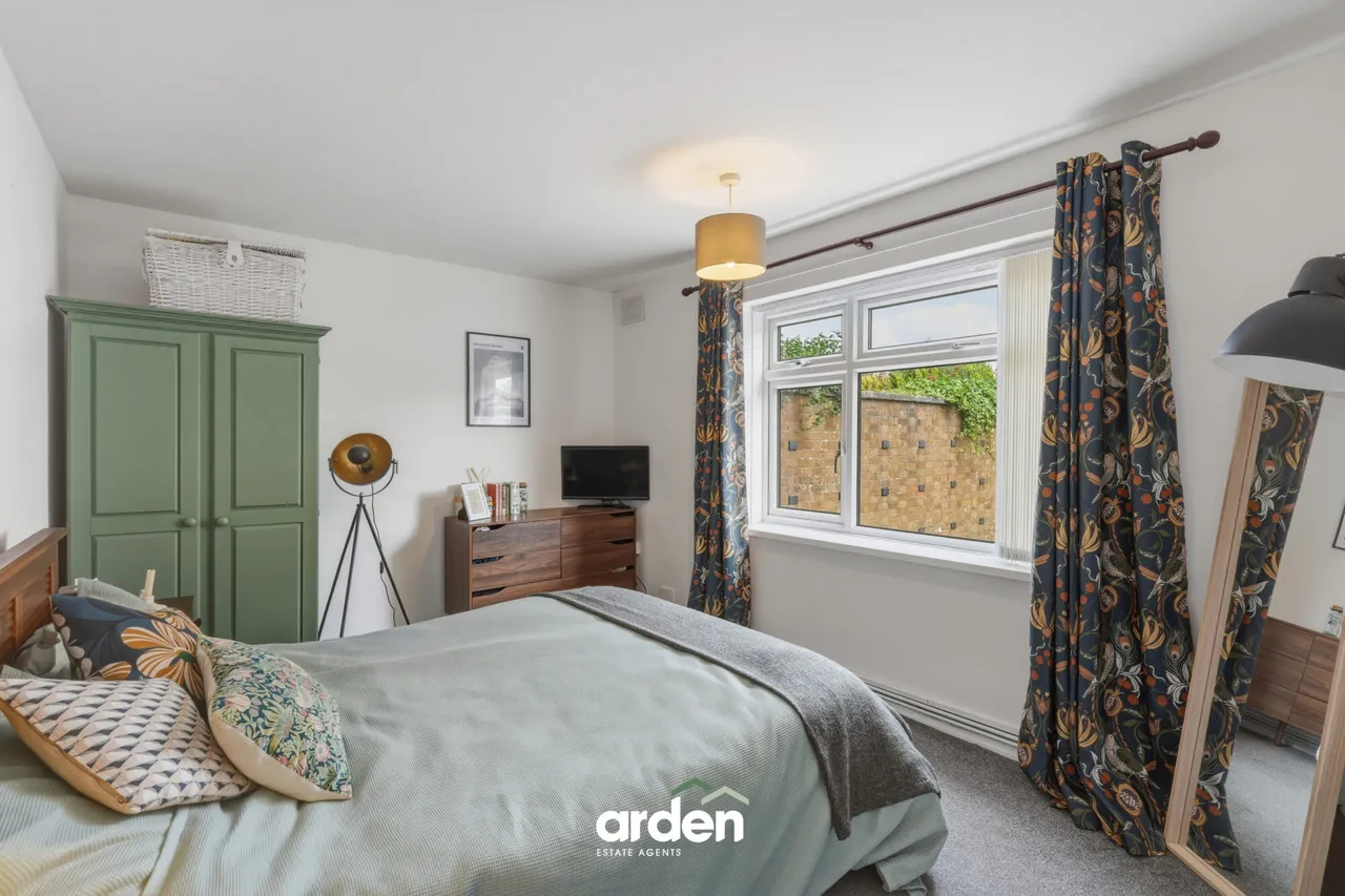 Foredrove Lane, Solihull, B92, photo 7