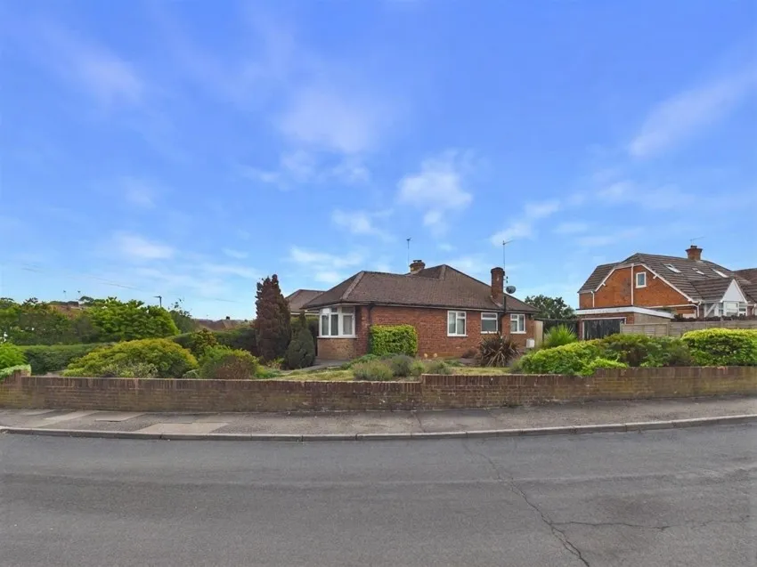 Larkhay Road, Hucclecote, photo 14