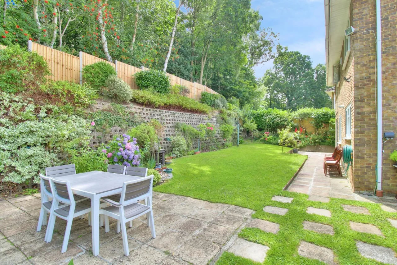 Beech Glen, Bracknell, RG12, photo 20