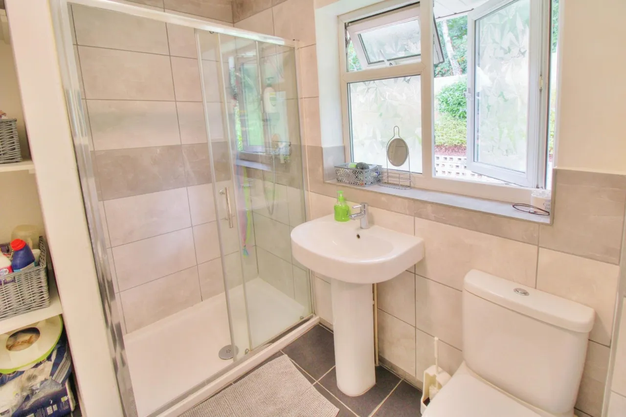 Beech Glen, Bracknell, RG12, photo 9