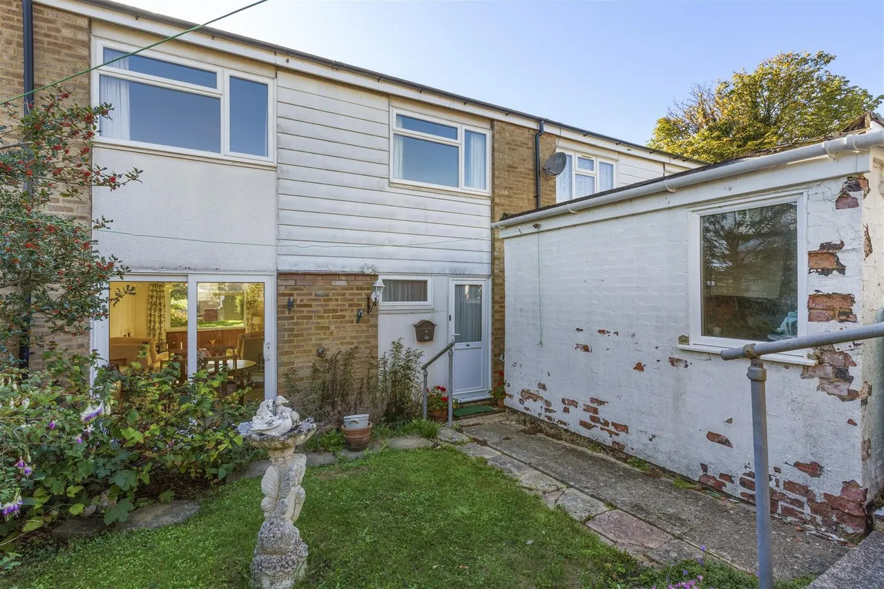Hithercroft Road, High Wycombe, HP13, photo 6
