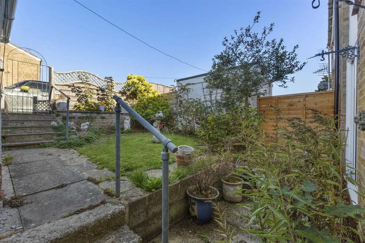 Hithercroft Road, High Wycombe, HP13, photo 7