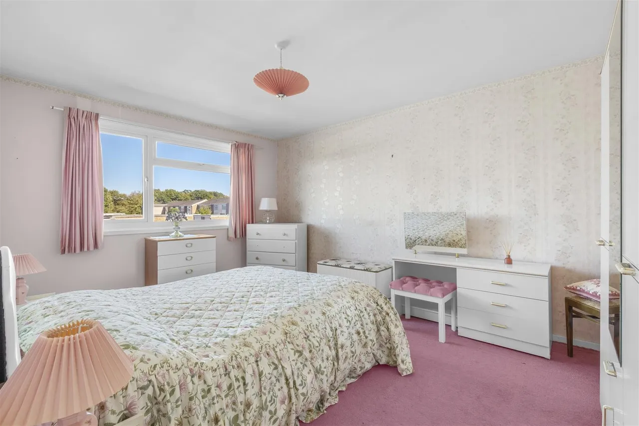Hithercroft Road, High Wycombe, HP13, photo 8