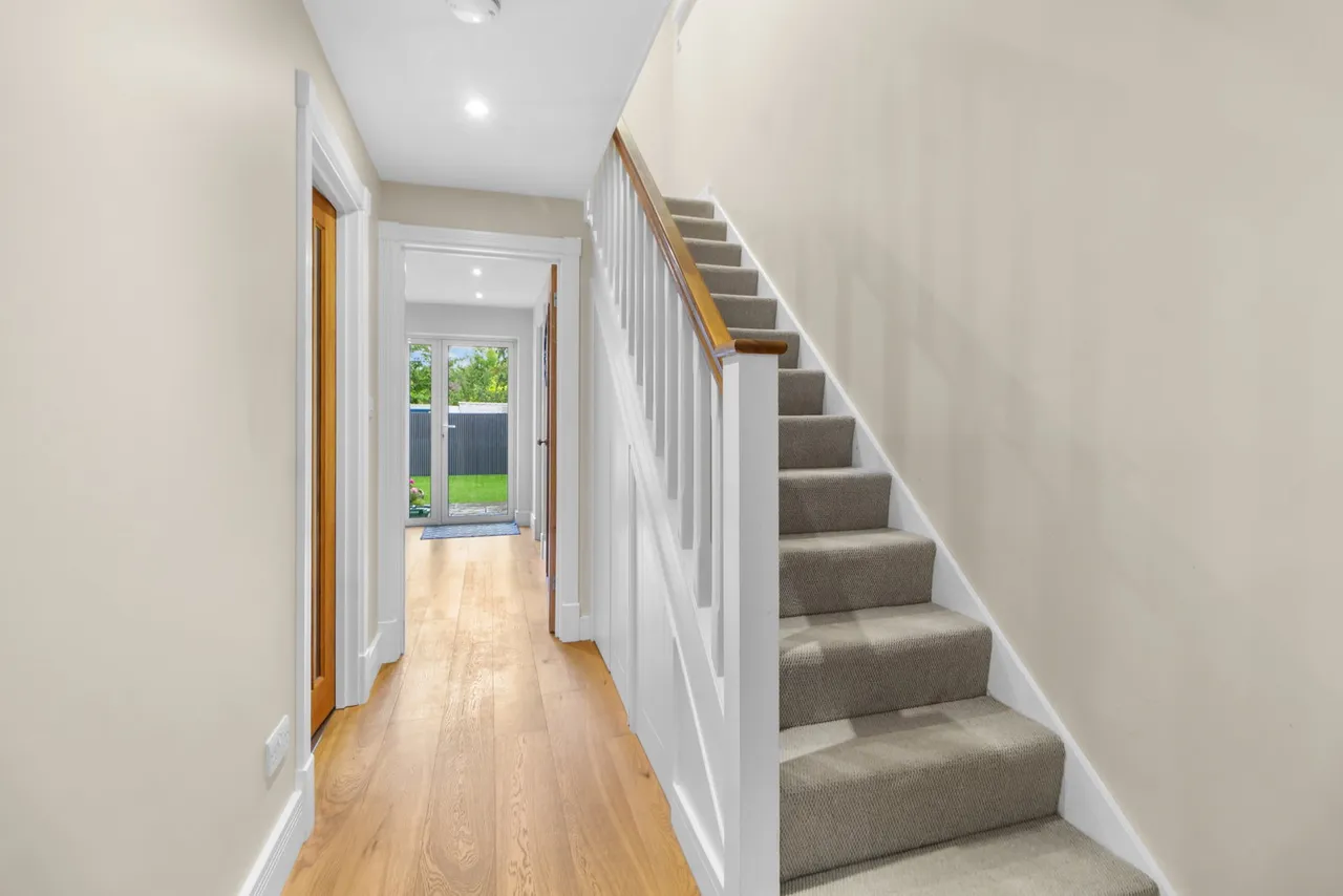 Springfield, East Grinstead, RH19, photo 13