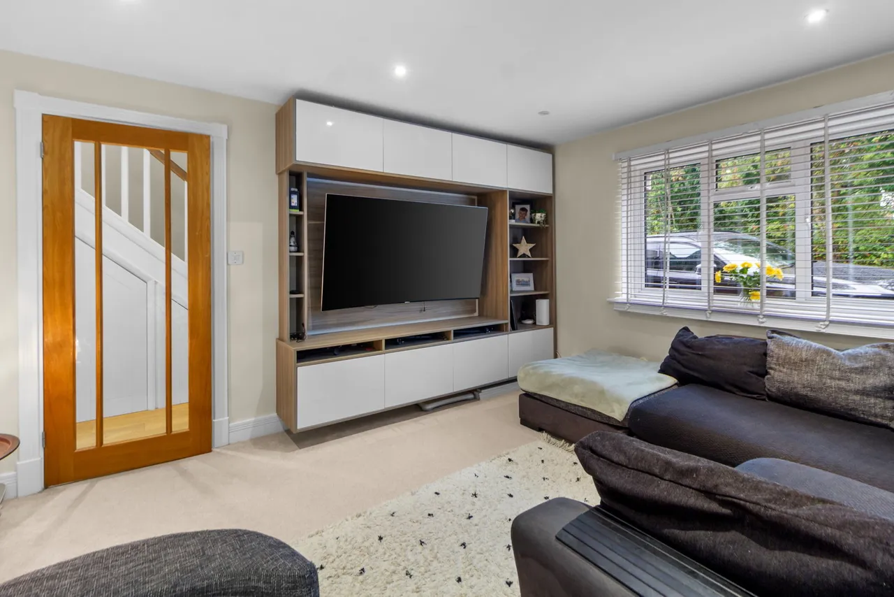 Springfield, East Grinstead, RH19, photo 10