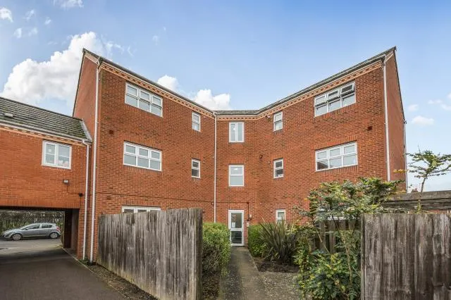 Alma Road, Banbury, OX16, photo 17