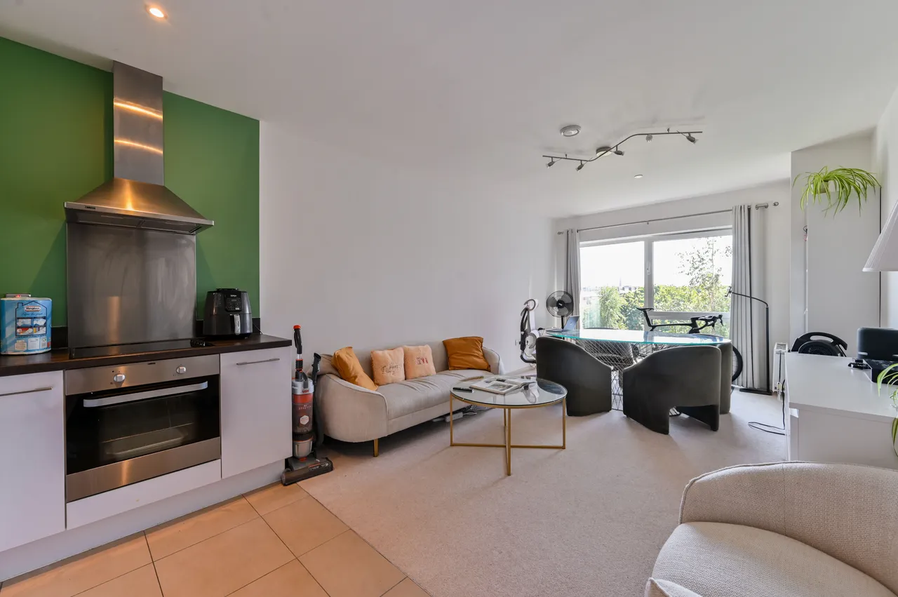 35 Flotilla House, Battersea Reach, Juniper Drive, London, photo 2