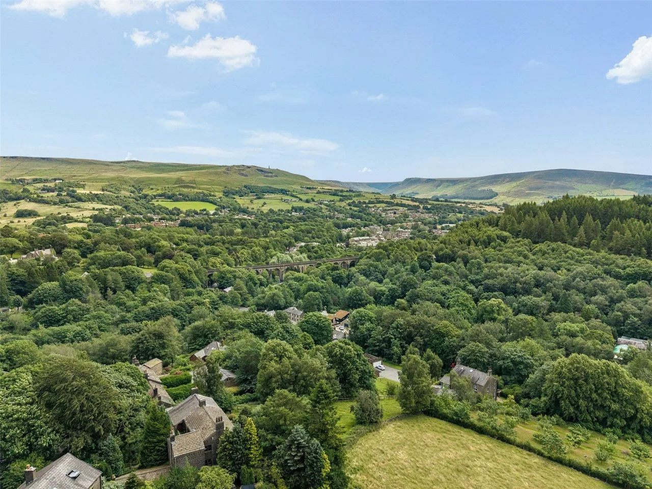 Sugar Lane, Dobcross, OL3, photo 7