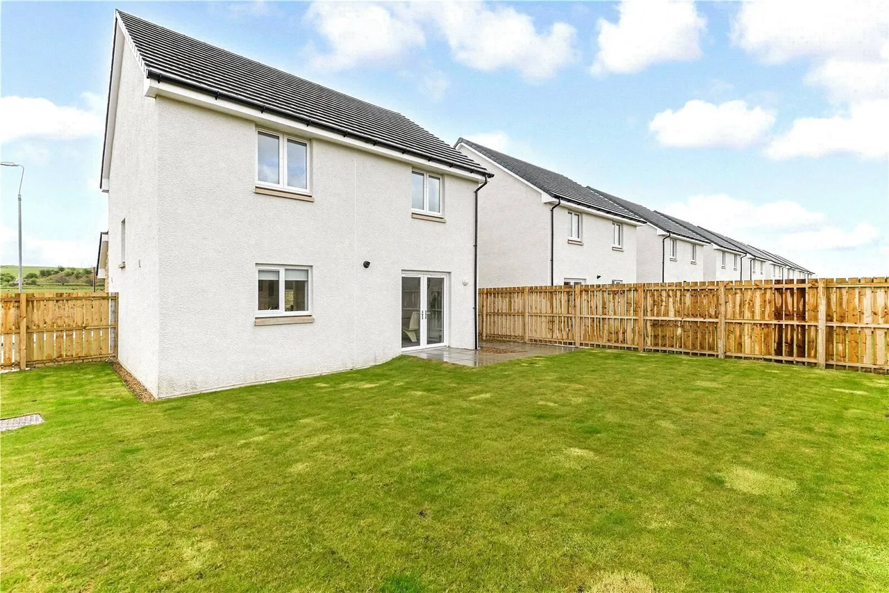 Riverside Gardens, Cronberry, Cumnock, East Ayrshire, KA18, photo 9