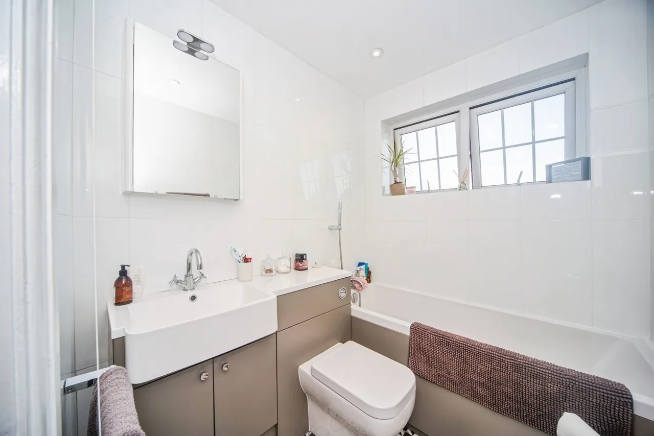 Lansdowne Road, Regents Park, SO15, photo 12