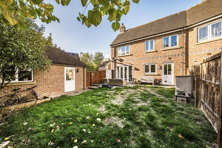 Haysoms Drive, Greenham, RG19, photo 2