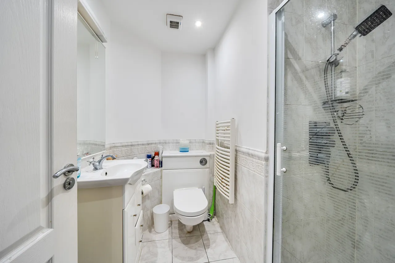 Northwood, HA6, photo 6