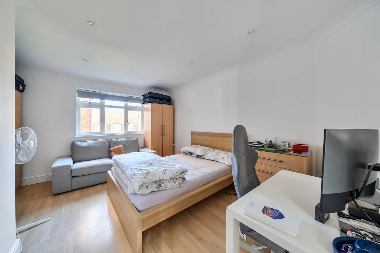 Northwood, HA6, photo 5
