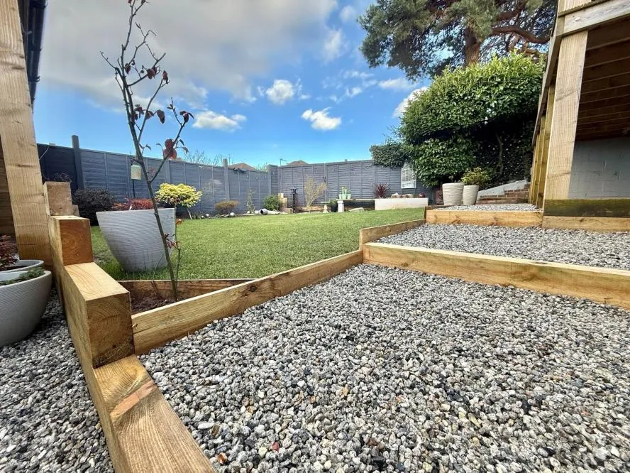 Hull Crescent, Bearwood, BH11, photo 17