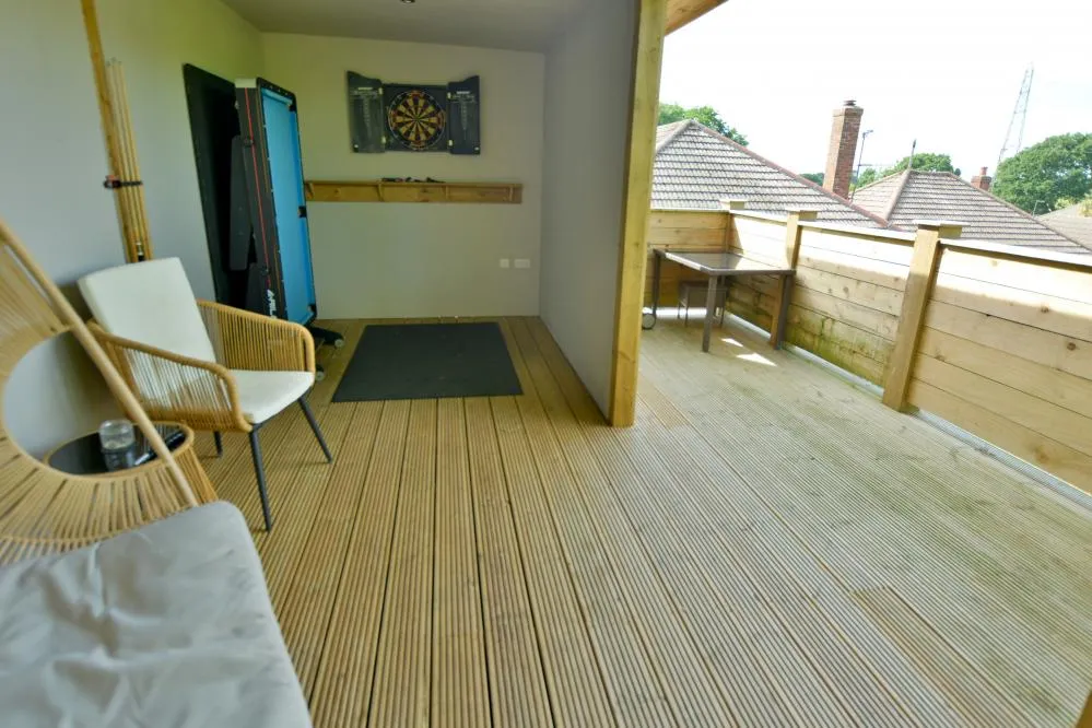 Hull Crescent, Bearwood, BH11, photo 22