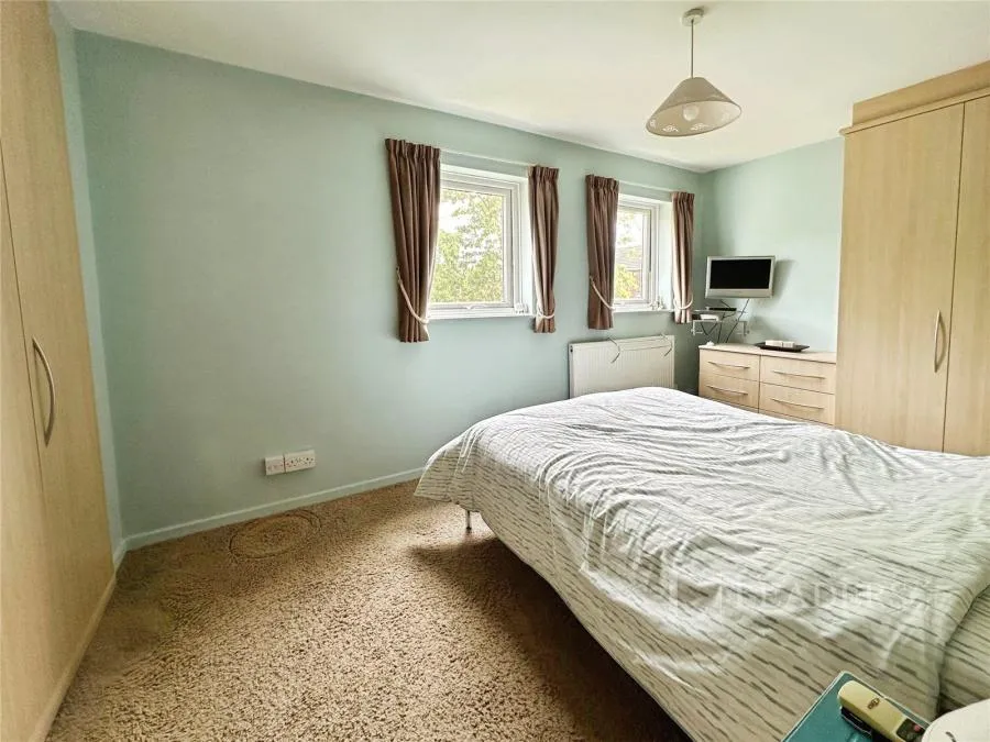 The Broadway, Loughton, IG10, photo 4