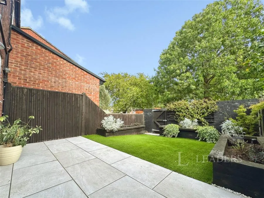 The Broadway, Loughton, IG10, photo 9