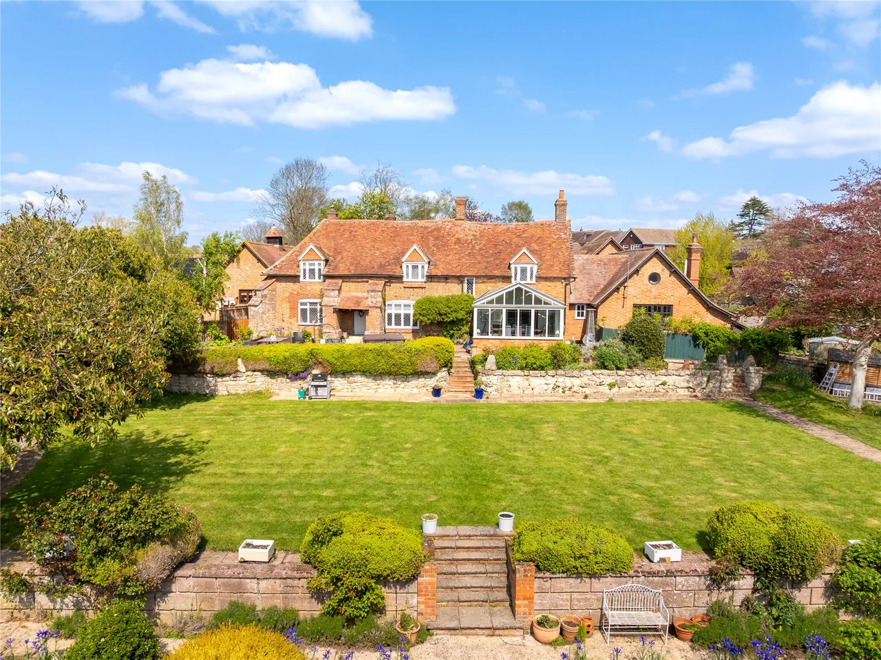 Straws Hadley Farmhouse, Lower End, HP22, photo 18