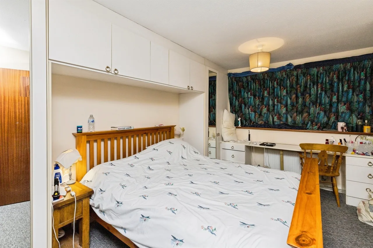 Petworth Drive, Burgess Hill, RH15, photo 7