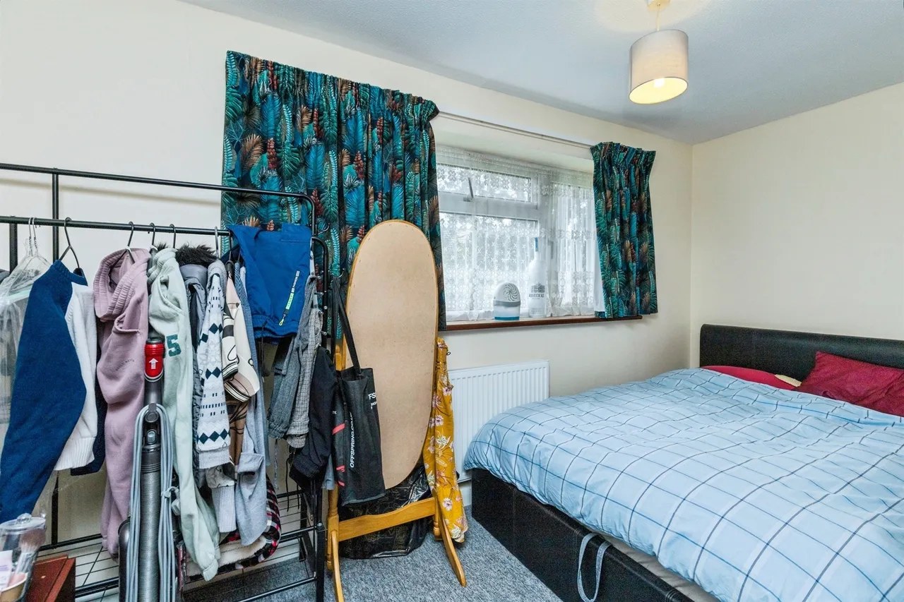 Petworth Drive, Burgess Hill, RH15, photo 8