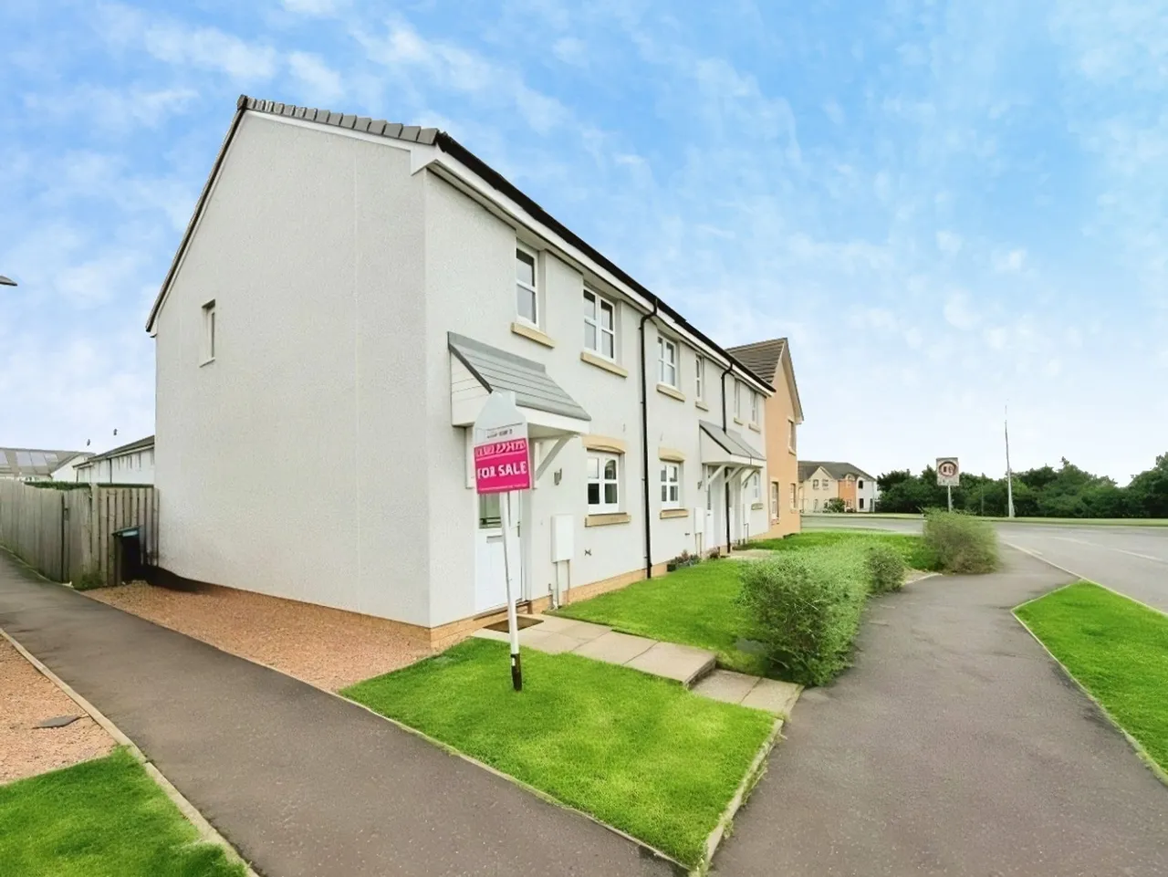2 bed house for sale, Dunnock Road, Dunfermline, KY11