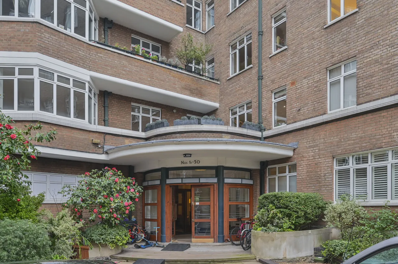 1a Melton Court, Onslow Crescent, London, photo 9