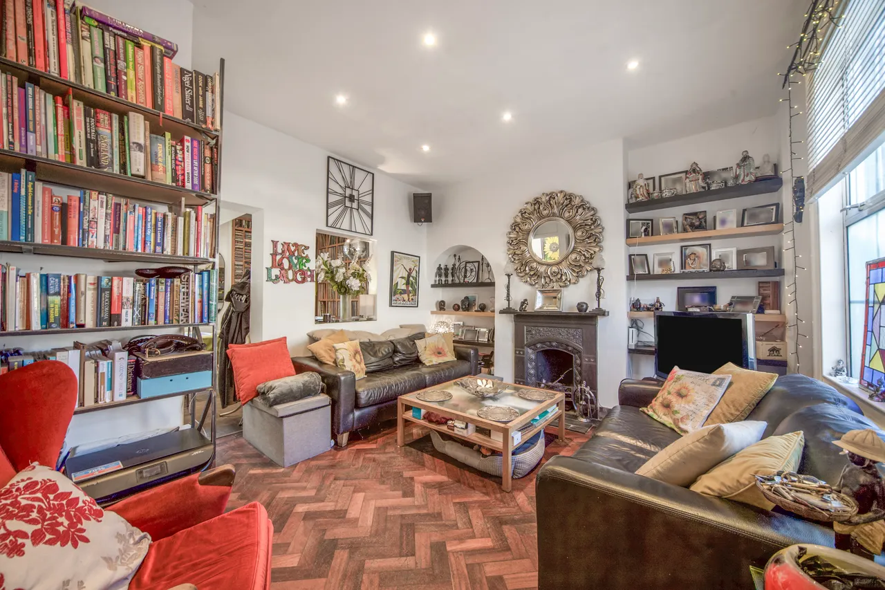 Old Oak Lane, London, NW10, photo 3
