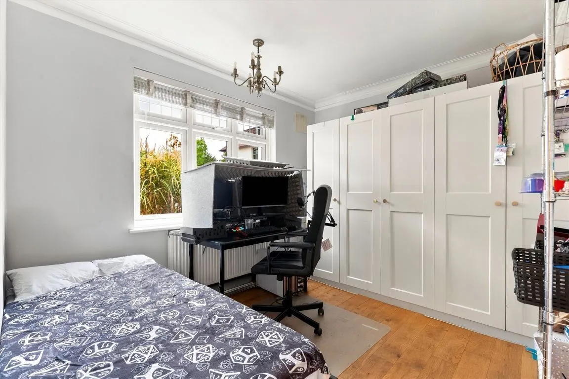 Queens Road, TW11, photo 5