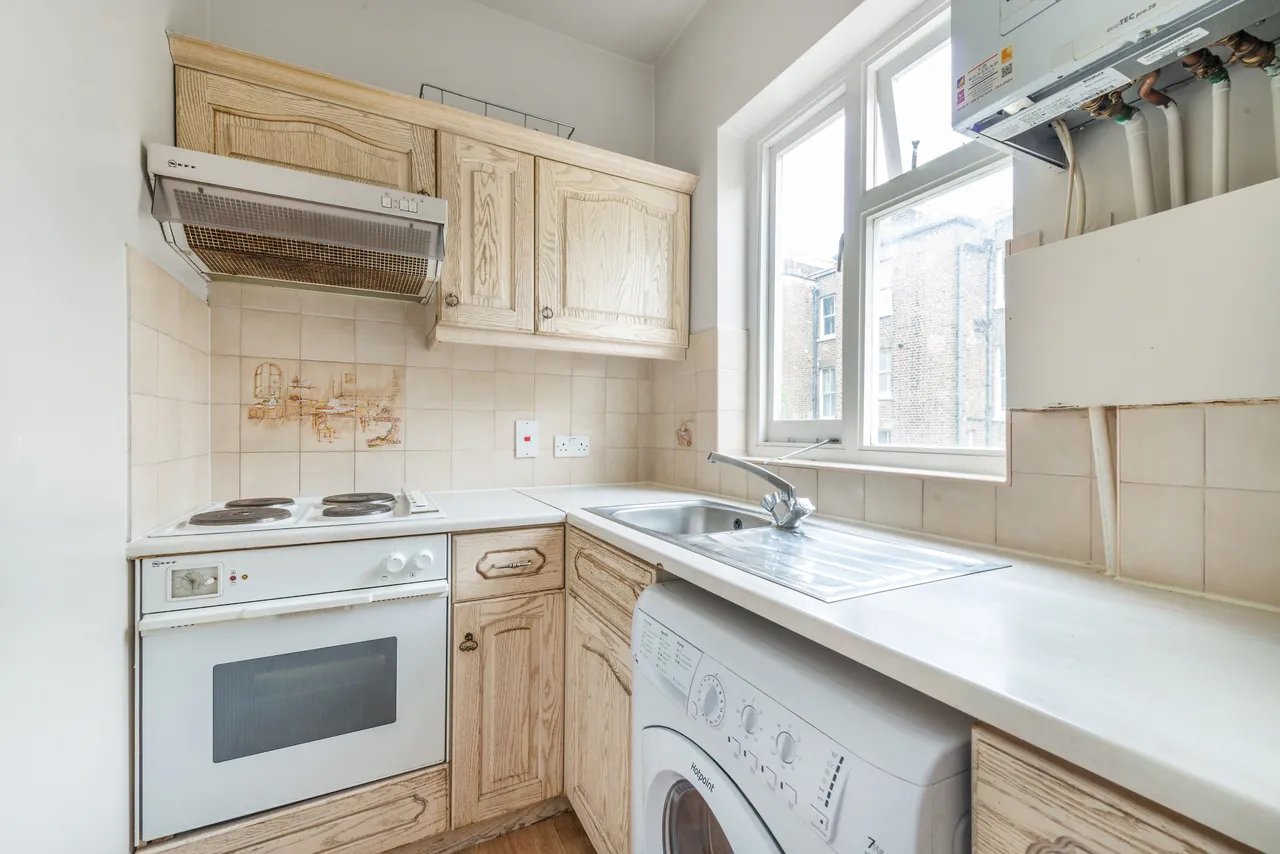 Flat 8, 96-98 Inverness Terrace, London, photo 4