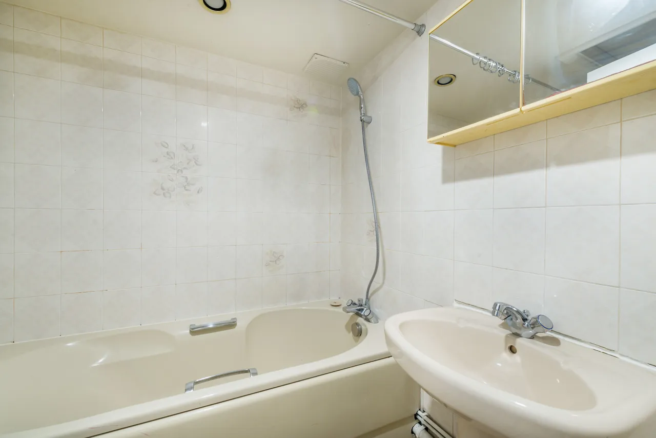 Flat 8, 96-98 Inverness Terrace, London, photo 5