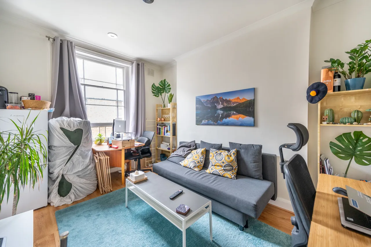 Flat 8, 96-98 Inverness Terrace, London, photo 2